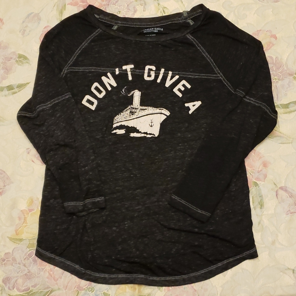 Graphic 3/4 sleeve shirt